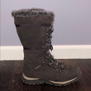 Sketchers Suede Brown Boots